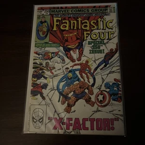 Fantastic Four #250 (Marvel Comics Januar 1983) Skrulls Sehr guter Zustand - Bild 1 von 6