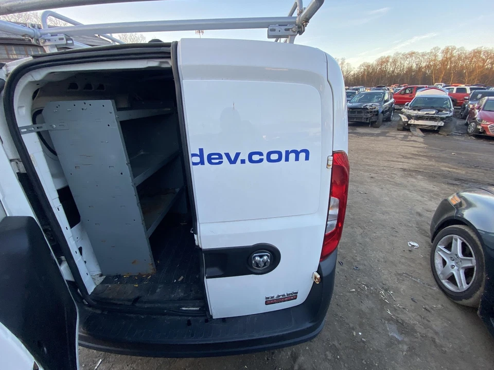 Used Right Rear Cargo Door Assembly Back fits: 2018 Ram Promaster city metal pan Foto 1 de 4