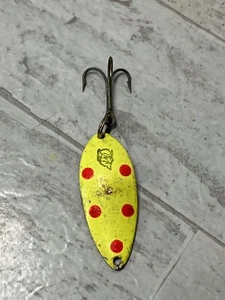 VINTAGE Eppinger Devle-Dog 7700 Daredevil 5 Dot Fish Lure Spoon - Picture 1 of 3