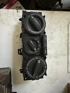 T5 Bedienelement Klimaanlage Heizungsregelung Lüftung 7H0820045s 7H0820045s9b9 - Bild 1 von 2