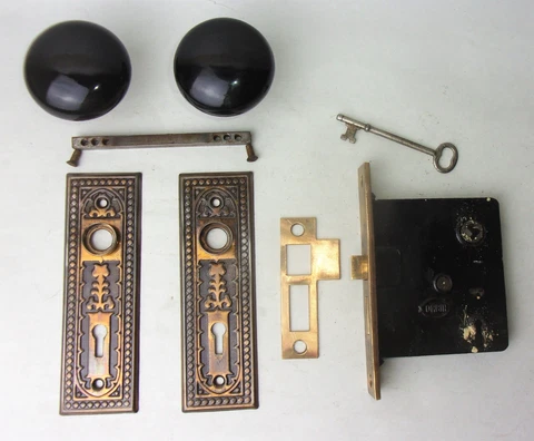 Antique Set EASTLAKE Backplates Black Porcelain Door Knobs Mortise Lock w/ Key Cover