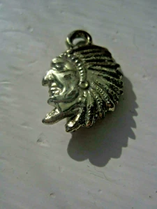 Vintage Cracker Jack Plastic Indian Head Toy Charm - Picture 1 of 7
