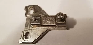 PM1121FE25A Ferrari 3MM H3 Cabinet Hinge Plate, Brand New!!! - Picture 1 of 3