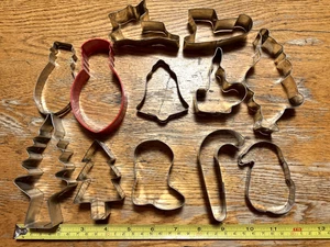 Ausstechformen: Großes Weihnachtspaket 12 Vintage Metallformen: Backen, Basteln - Bild 1 von 6