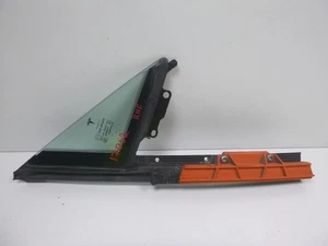 VETRO TRIANGOLO PORTA ANTERIORE DESTRA TESLA MODEL S 2016 43R-001074 - Foto 1 di 4