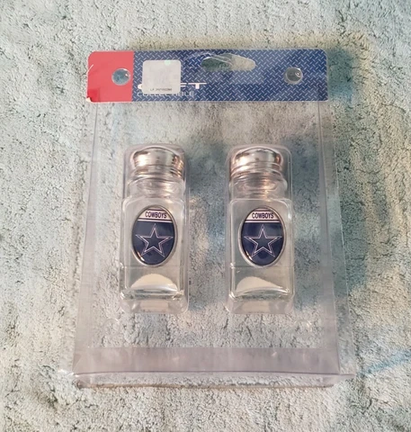 NFL Dallas Cowboys Glass Salt And Pepper Shaker Set NEW (BOX #6)) Cover