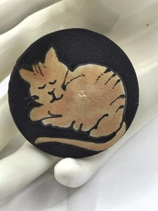 Vintage Sleeping Cat Brooch Cloth PRYM Patented - Picture 1 of 6