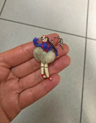 Ancienne petite poupée miniature, minuscule jouet de poupée - Photo 1/2