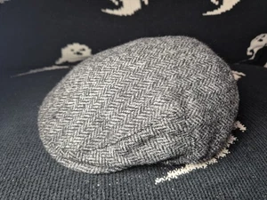 Marks And Spencer Moon Fabric Tweed Flat Cap Size Medium Thinsulate Grey - Picture 1 of 6