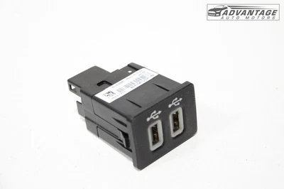 Ford Transit Connect 2019-2021 consola central delantera cargador USB puerto OEM Foto 1 de 4