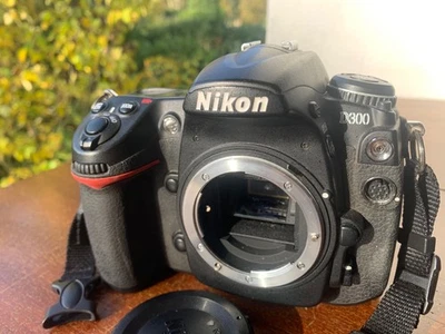 Nikon D300 Body, Digitalkamera, in sehr gutem Zustand - Image 1 of 4