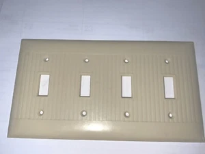 Vintage Ivory Sierra Ribbed Bakelite 4 Gang Toggle Wall Plate Cover - Picture 1 of 1