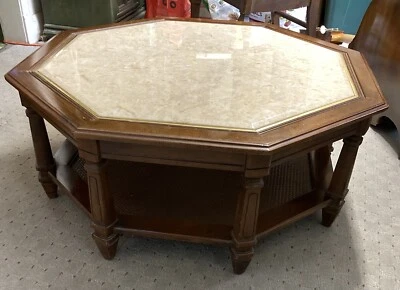 Mesa de centro moderna Mid-Century de cerámica octogonal de nogal superior e inferior de caña Foto 1 de 4