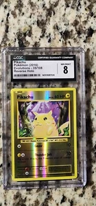 CGC - 8 NM/MINT Pokémon TCG Pikachu XY Evolution 35/108 Reverse Holo - Bild 1 von 2