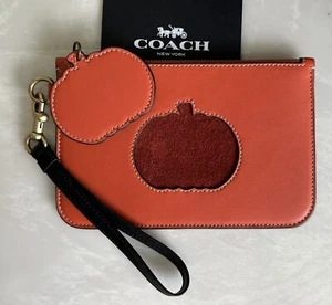 NEW COACH RE-LOVED REMADE PUMPKIN LEATHER/SUEDE POUCH WRISTLET - Picture 1 of 9