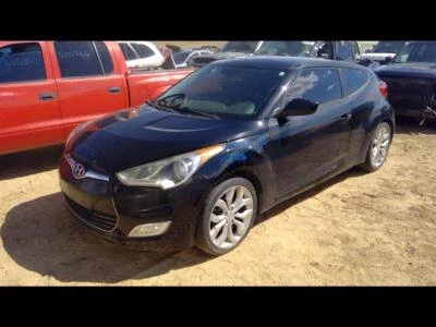 Pinza de freno de disco delantera derecha usada se adapta a: Hyundai Veloster 2012 delantera sin tu Foto 1 de 4