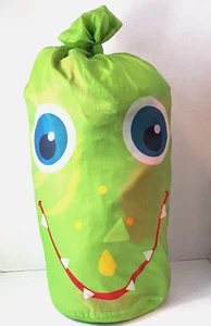 Saco de dormir/dormir Augie Alligator de Melissa and Doug 6' X 30" tamaño niño - Imagen 1 de 10