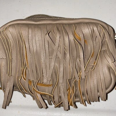 Mossimo Small Brown Fringe Makeup Bag/Clutch As Is— Some Wear Foto 1 de 4