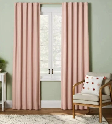 "Juego de 2 paneles de cortina de ventana Pillowfort Twill Blackout rosa claro 84""" Foto 1 de 4