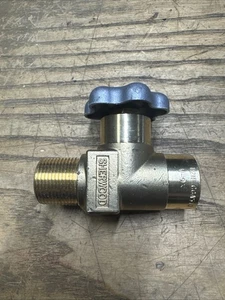 Sherwood Acetylene Valve CGA510 3/4″-14 NGT Vertical Outlet w/ Handwheel 1J3888 - Picture 1 of 8