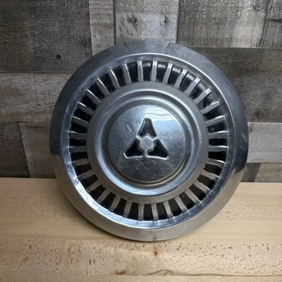 (1) OEM 1969 - 1976 Dodge Truck Van 12" Dog Dish Hubcap Cover 3/4 & 1 Ton MOPAR - Image 1 of 4