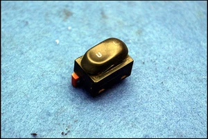 94 95 96 97 98 FORD MUSTANG DOOR LOCK UNLOCK SWITCH LH SIDE LEFT DRIVER - Picture 1 of 1