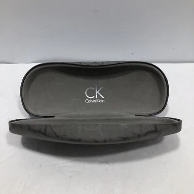 Estojo para óculos Calvin Klein cinza monograma - Imagem 1 de 4