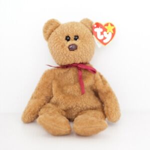 TY Beanie Baby - CURLY the Brown Nappy Bear Burgundowa wstążka Heart Tag