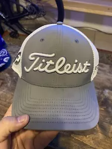 Titleist FootJoy Pro V1 Golf Hat Men’s Adjustable White Gray - Picture 1 of 6