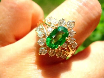 Delicado anillo de diamantes tsavorita estilo princesa 14k Foto 1 de 4