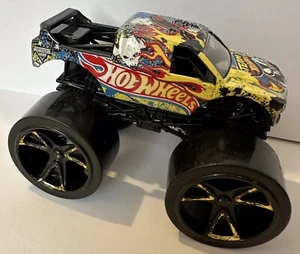 Hot Wheels Monster Jam Team Firestorm 1:64 2013 - Picture 1 of 9