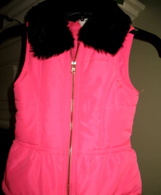 Девочек маленький размер 7 пуховик жилет ярко розовый с черный искусственного меха слишком чертовски милый CIRCO - Изображение 1 из 4