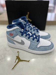 Jordan 1 Mid French Blue Light Steel (Grade School) - UK5.5/US6Y - Picture 1 of 5