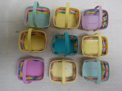 Lot of 9 Plastic '91 Spearhead Ind Inc Handled Tiny Easter Basket Table Nutcups Cover