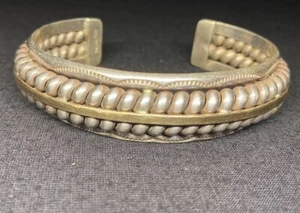 Brazalete navajo hecho a mano de plata de ley TAHE - Imagen 1 de 10