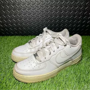 Nike Air Force 1 LE GS SZ 6Y Women 7.5 Triple White 324192-117 - Picture 1 of 7