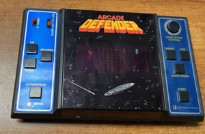 Entex Arcade Defender Gioco Portatile Elettronico, Testato, Funzionante - Foto 1 di 2