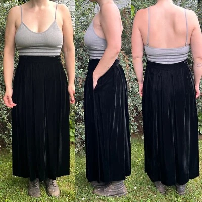 Long Vintage Velvet Skirt Goth Mom Jones New York Pockets Black Sz 16 - Image 1 of 4