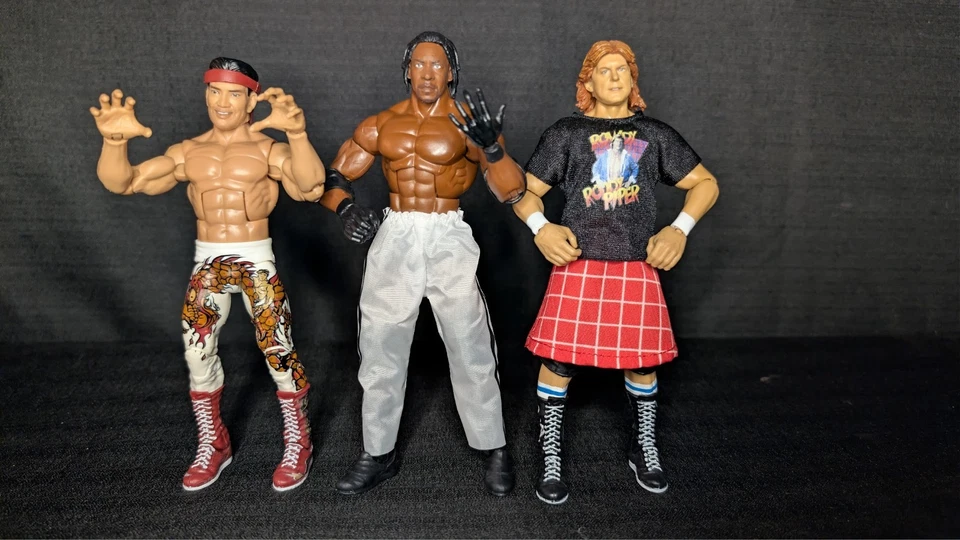 Lote de 3 Mattel WWE Elite Legends WCW Ricky Steamboat, Booker T, Roddy Piper - Imagem 1 de 4