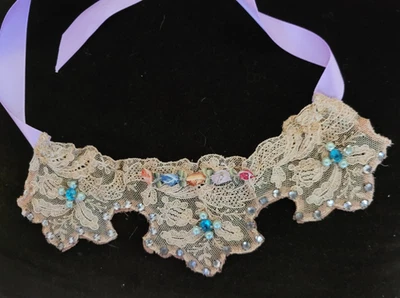 ANTIQUE 20'S ERA JEWELLED ALENCON LACE BIB NECKLACE RHINESTONES RIBBON FLORALS - Image 1 of 4