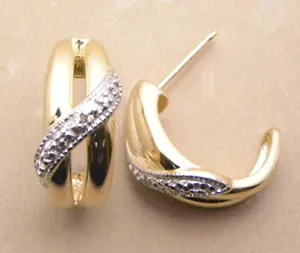 1-1mm GORGEOUS GENUINE DIAMOND & DIAMOND ACCENTED STUD EARRINGS NEW - Picture 1 of 1