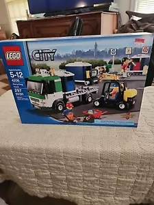 LEGO 4206 Recycling Truck - New and Factory Sealed! - Picture 1 of 3