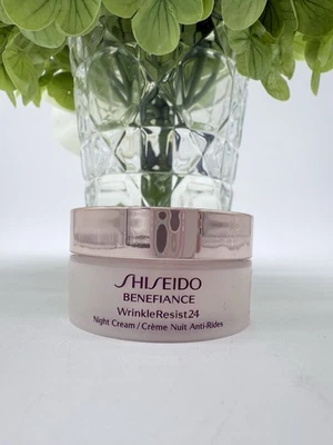 Crema de 24 noches Shiseido Benefiance WrinkleResist tamaño de viaje 0,62 oz / 18 ml Foto 1 de 2