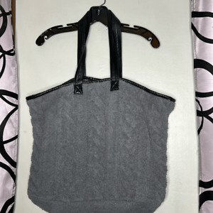BRAIDED CABLE KNIT TOTE BAG-GRAY