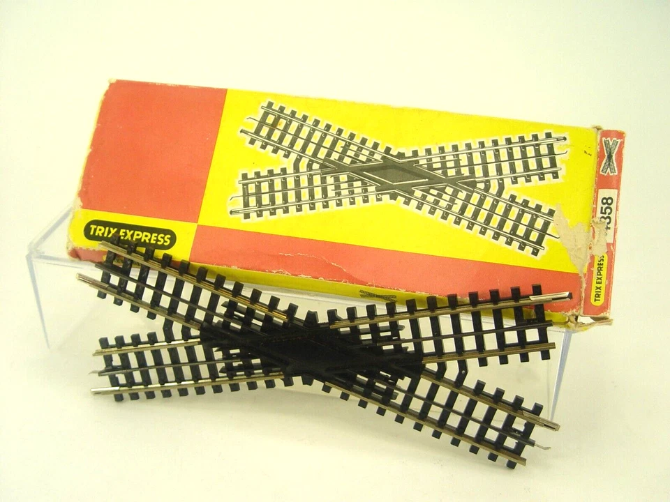 Kreuzung 4358   - Trix Express HO Gleis   - #387  - gebr. - Bild 1 von 1