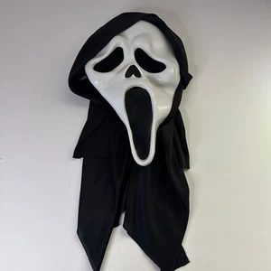 Scream Mask Ghost Face 9206 Easter Unlimited (No Glow) April - June 2012 L2 - Picture 1 of 6