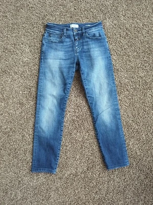 Pantalones de mezclilla cerrados talla 26 italiano azul lavado tiro alto pierna recta Foto 1 de 4