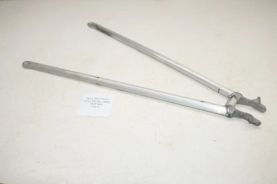 Ski-doo Mxz Tnt 600 Carb Xp 2011 cuadro trasero miembro de soporte de dirección Foto 1 de 4