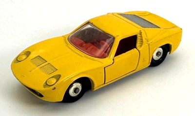 Lesney Matchbox - Yellow Lamborghini Miura (loose) #33 - Image 1 of 4