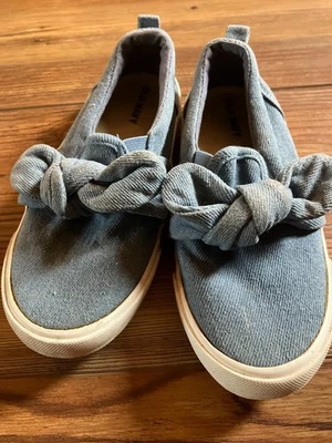 Old Navy Blue Chambray Denim Bow Slip-on Size 10 Toddler Child Sneakers - Image 1 of 4